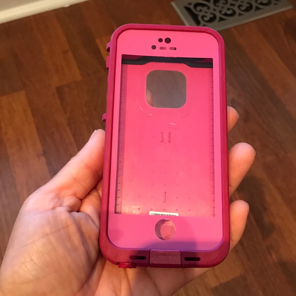 iPhone 5 life proof case.
